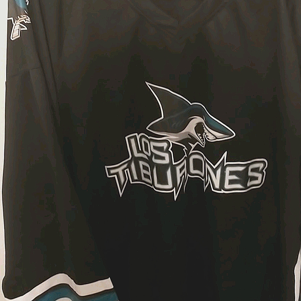 ,,$hark$ Los tiburones Jersey